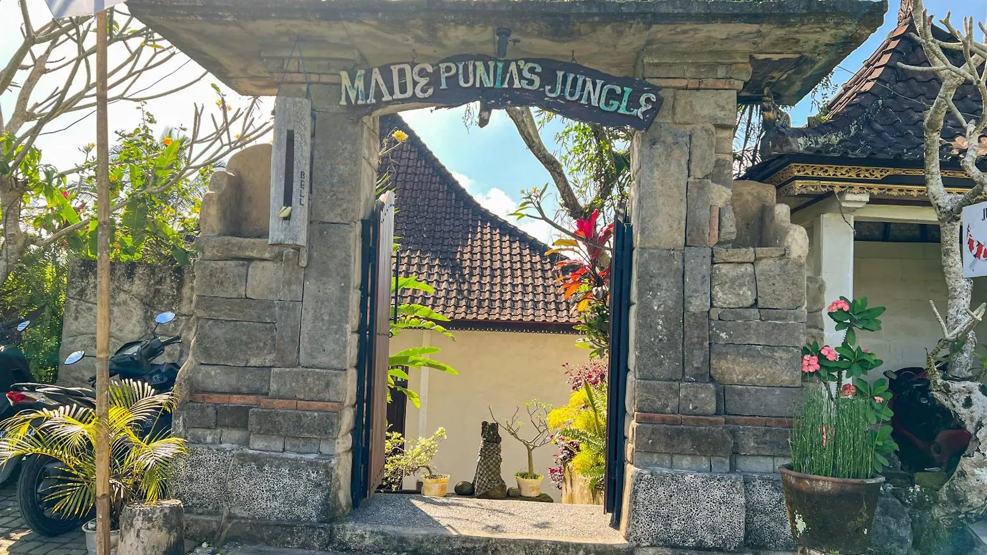 Made Punias Jungle Paradise Ubud  Aparthotel