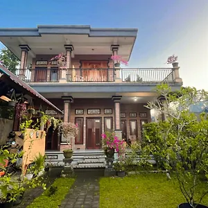 Nano Ari And Art Class Ubud (Bali)